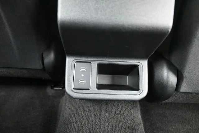 2025 Kia K4 LXS - Photo 24