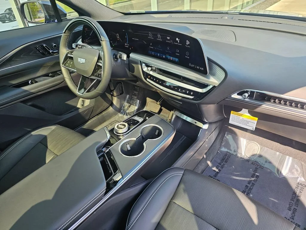 2026 Cadillac LYRIQ Sport - Photo 10