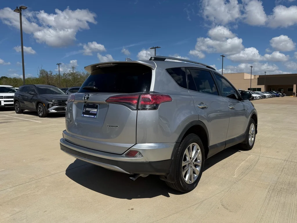 Used 2018 Silver Sky Metallic Toyota Limited image 6