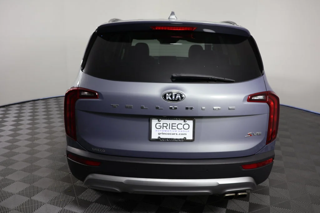 Used 2021 Silver Kia S image 7