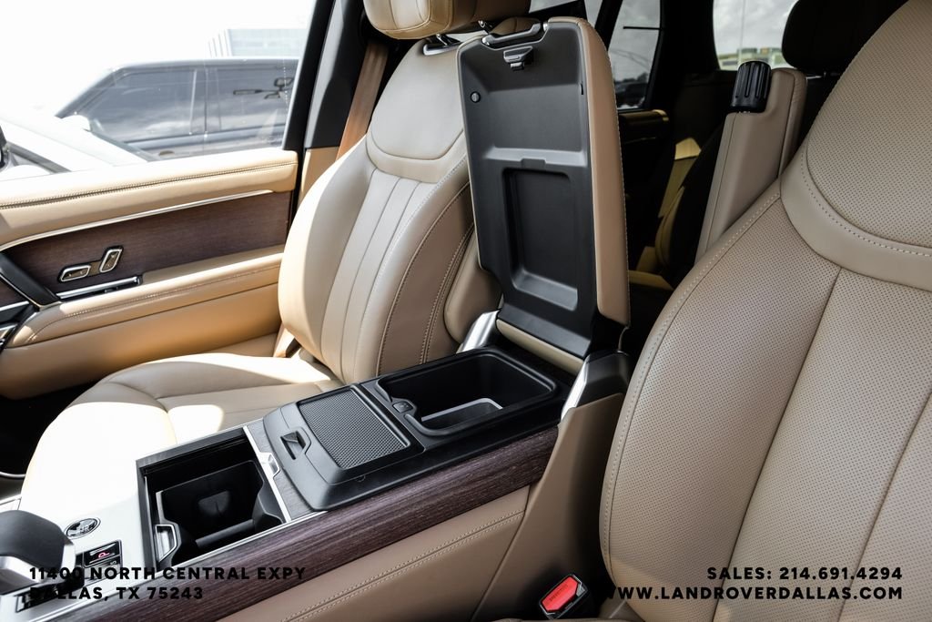 Used 2024 Black Land Rover Autobiography image 33