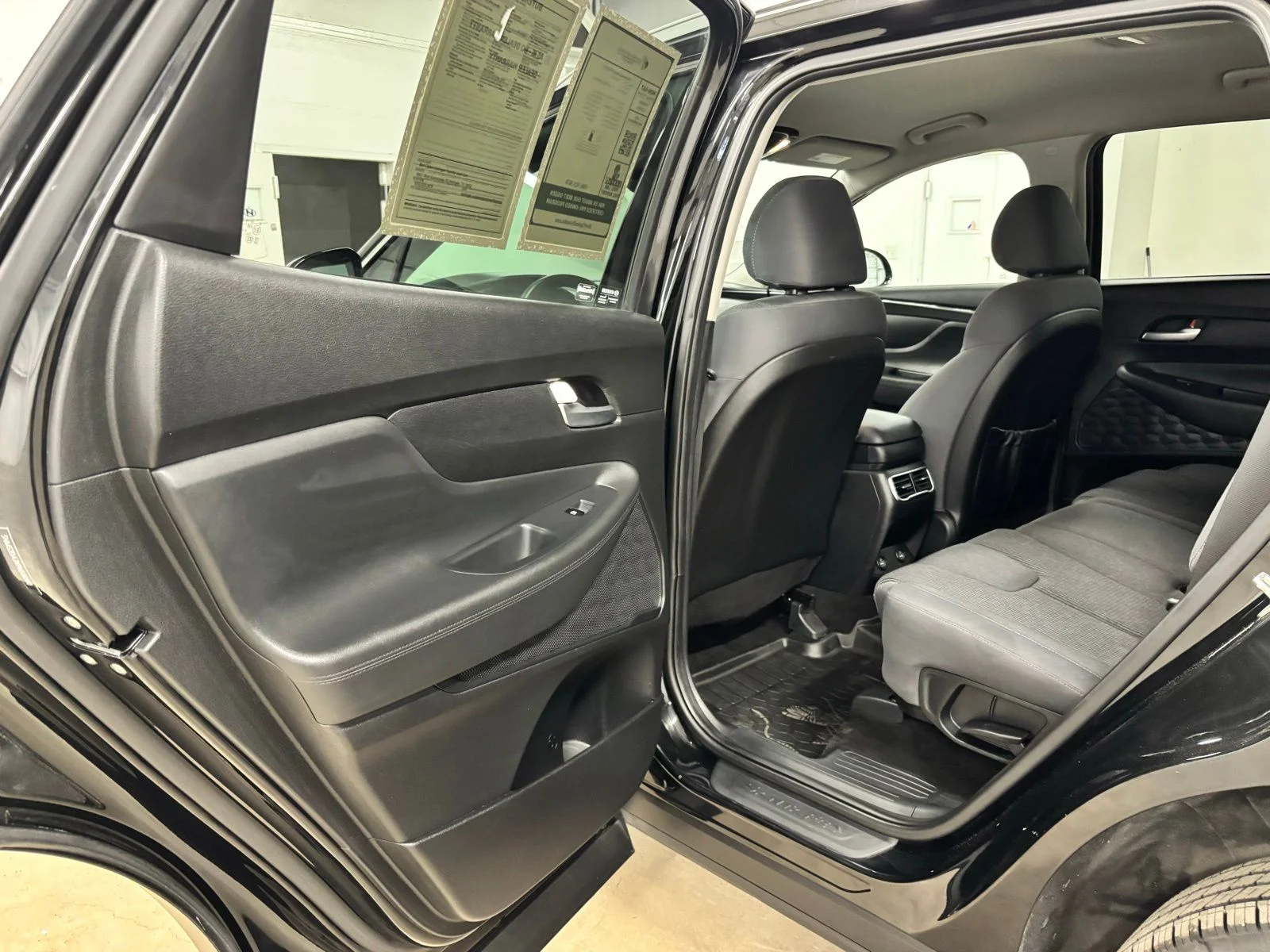 Used 2023 Black Hyundai SEL image 18