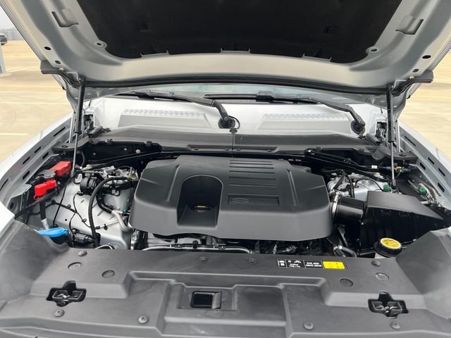 Used 2024  Land Rover S image 19