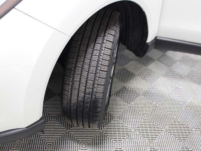 Used 2021 Blizzard Pearl Toyota XLE image 17