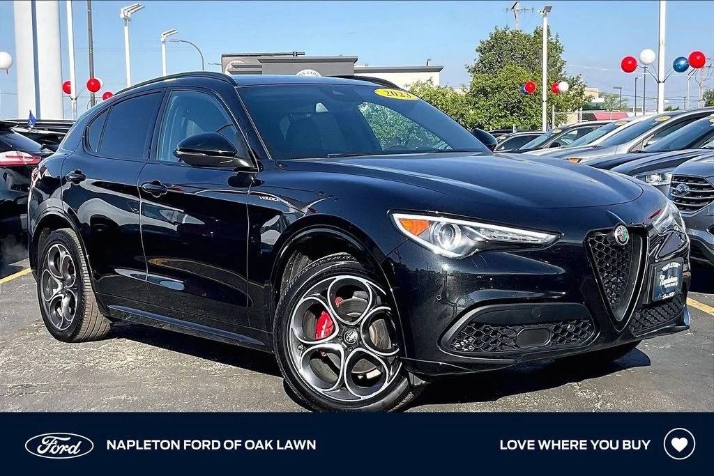 2023 Alfa Romeo Stelvio Veloce AWD's photo