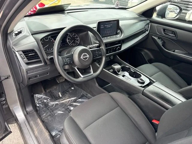 Used 2024 Gray Nissan S image 2