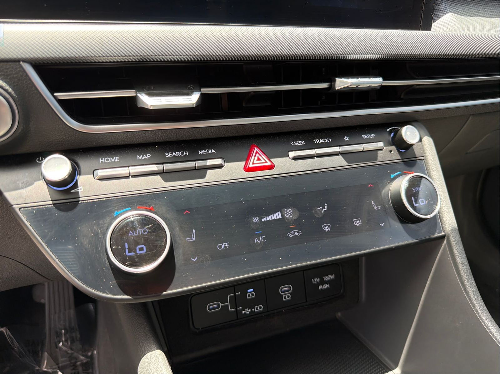 Used 2024 Silver Hyundai SEL image 21