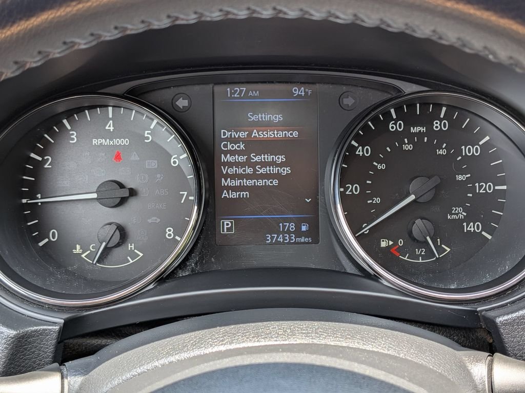 Used 2021 Gray Nissan SV image 15