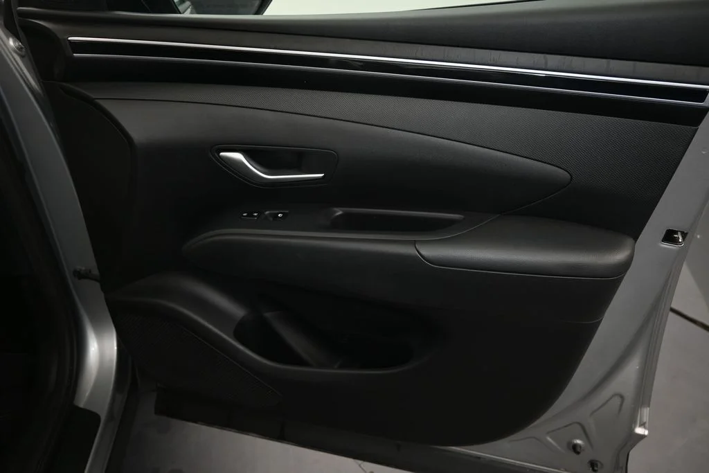 Used 2024 Silver Hyundai SEL image 15