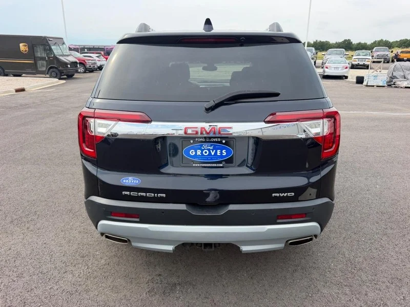 Certified Used 2021 Midnight Blue Metallic GMC SLT image 6