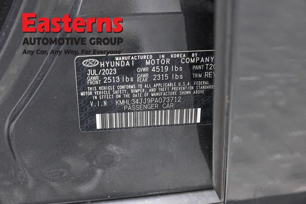 Used 2023 Gray Hyundai SEL image 36