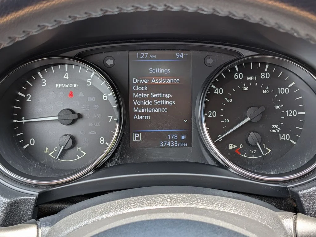 Used 2021 Gray Nissan SV image 15