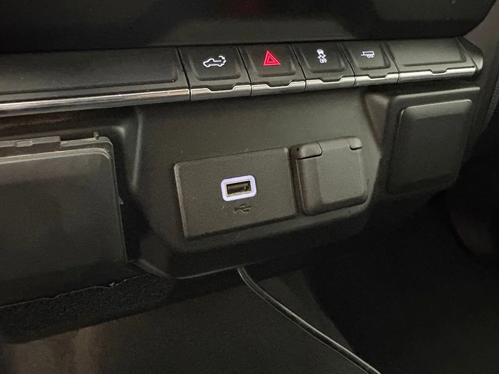 Used 2020 Blue Chevrolet Custom image 38
