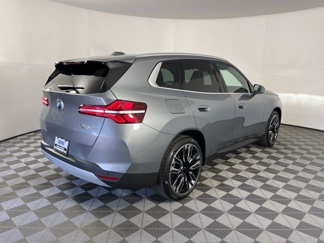 Used 2025 Skyscraper Grey Metallic BMW 30 xDrive image 2