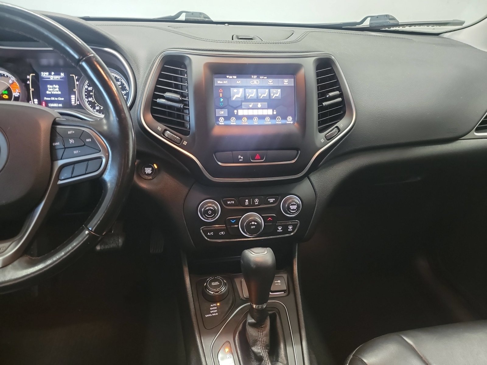 Used 2020 Slate Blue Pearlcoat Jeep Latitude Plus image 19