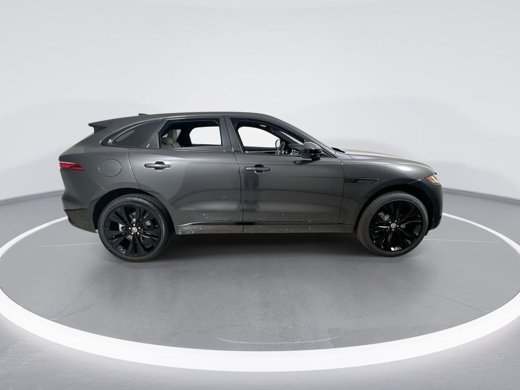 2026 Jaguar F-Pace R-Dynamic S - Photo 9