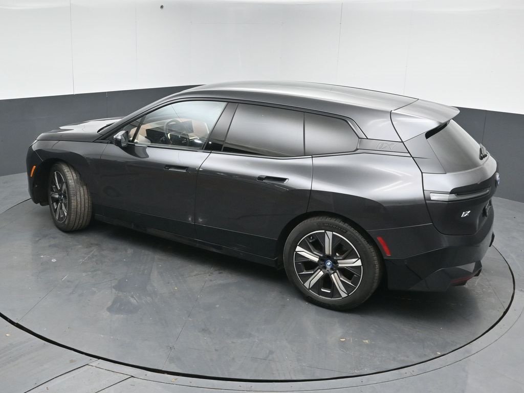 2023 BMW IX - Image 50