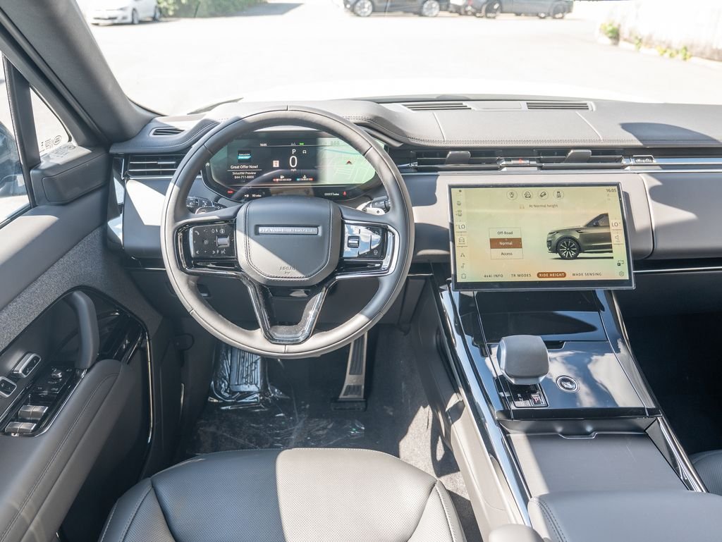 New 2026 Fuji White Land Rover Dynamic SE image 12