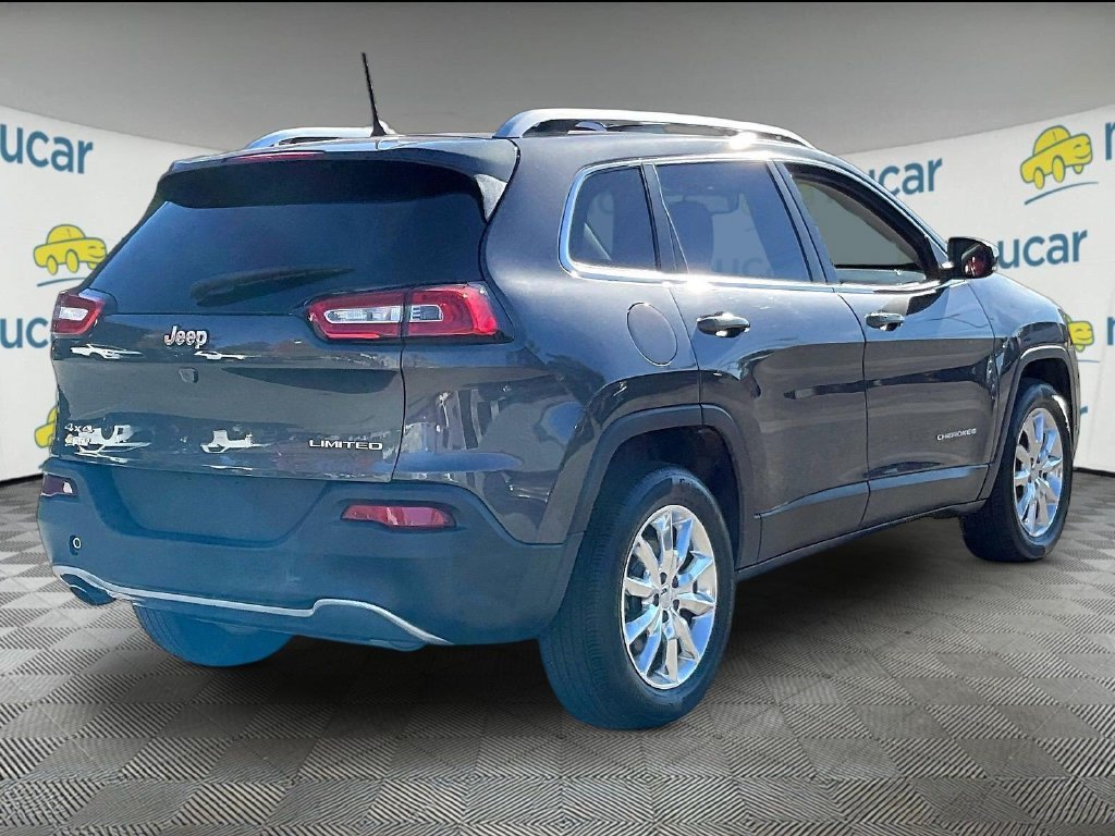 Used 2017 Gray Jeep Limited image 6
