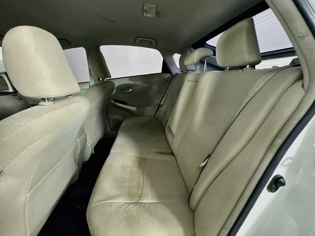 Used 2015 Blizzard Pearl Toyota Two image 28