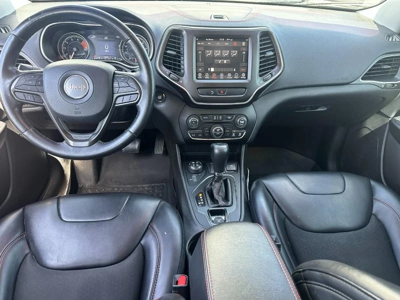 Used 2019 Diamond Black Crystal Pearlcoat Jeep Trailhawk 4x4 image 11