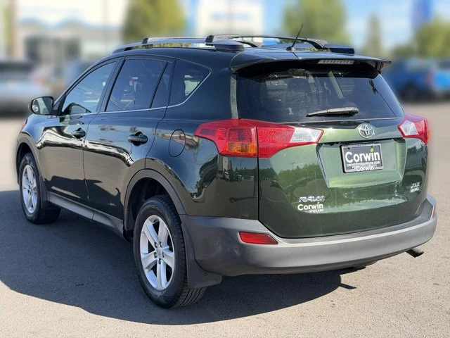 Used 2013 Spruce Mica Toyota XLE image 14