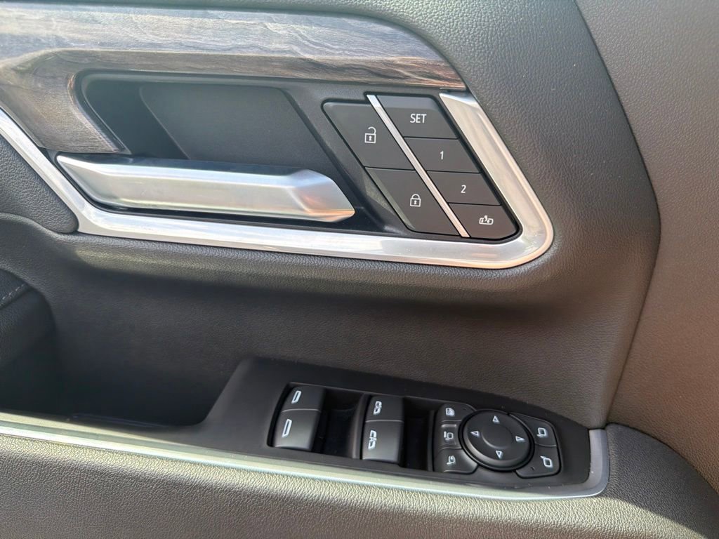 Used 2025 Lakeshore Blue Metallic Chevrolet LTZ image 39