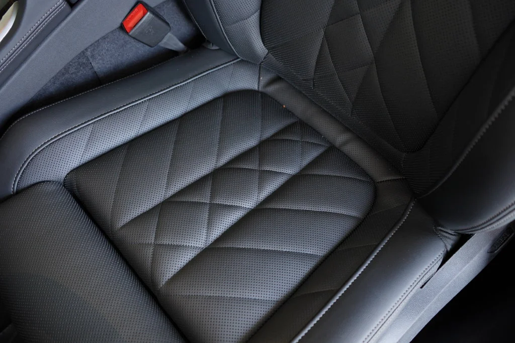 Used 2026 Gray BMW xDrive50e image 12