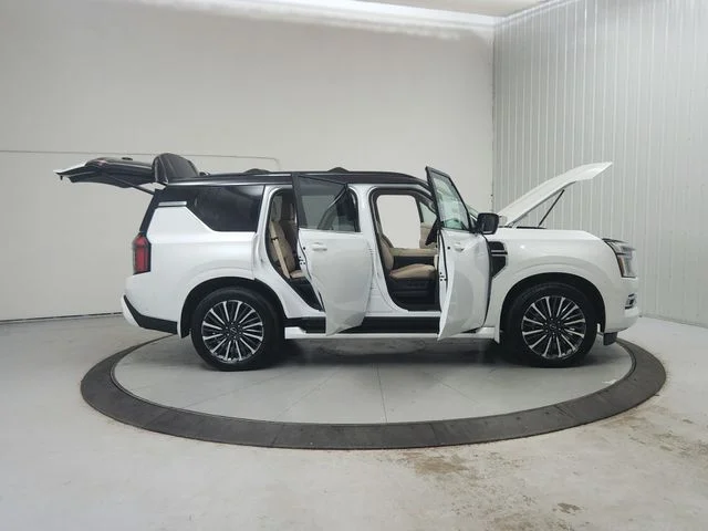 New 2026 White Nissan Platinum Reserve image 17
