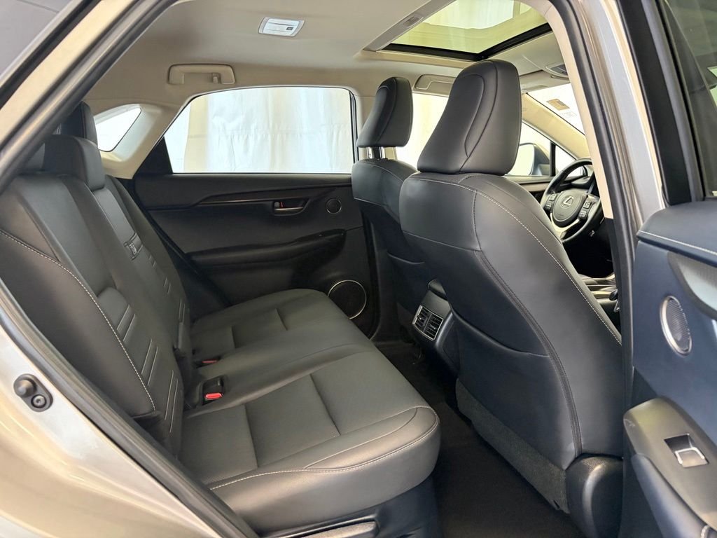 Used 2021 Silver Lexus 300h image 23