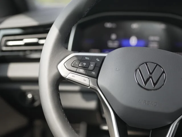 2025 Volkswagen Jetta Sport - Photo 19