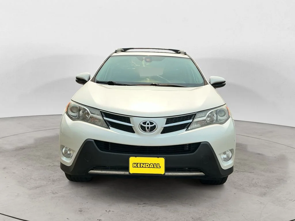 Used 2014 White Toyota Limited image 2