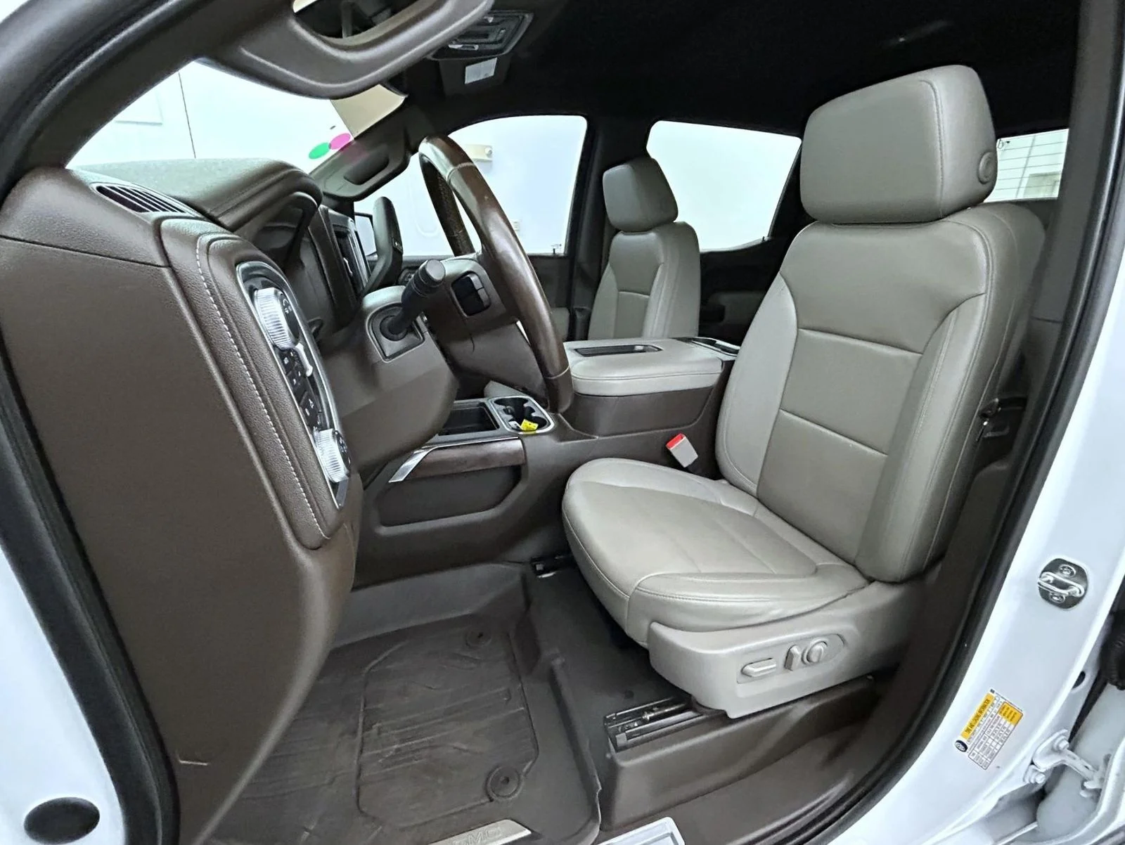 Used 2021 White GMC SLT image 10