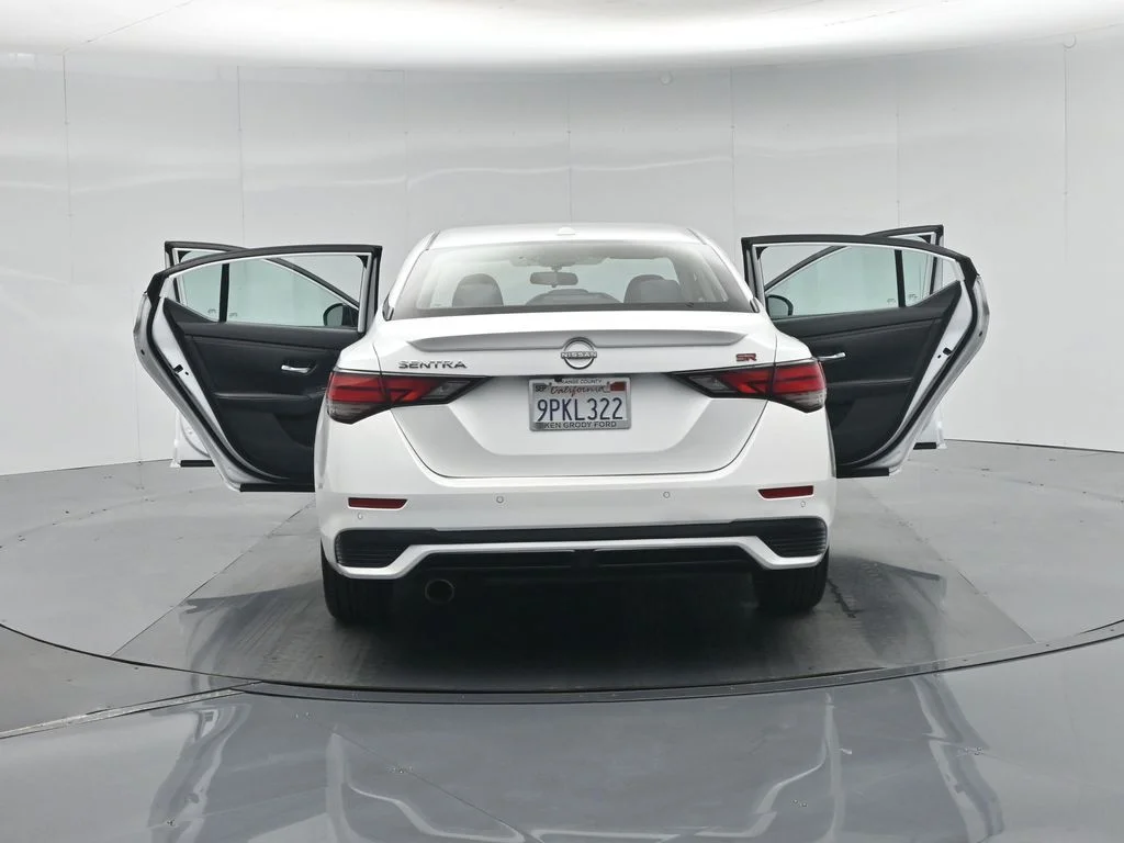 Used 2024 White Nissan SR image 34