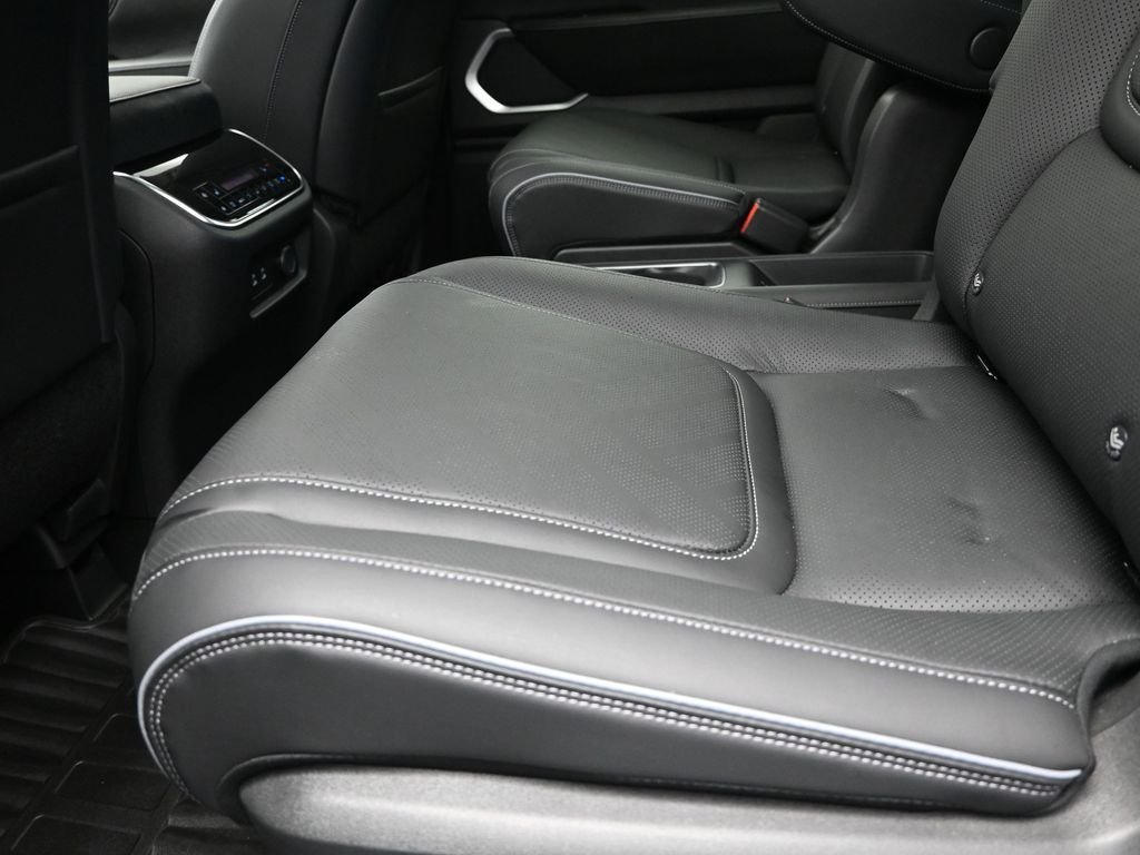 Certified Used 2025 Black INFINITI LUXE image 16