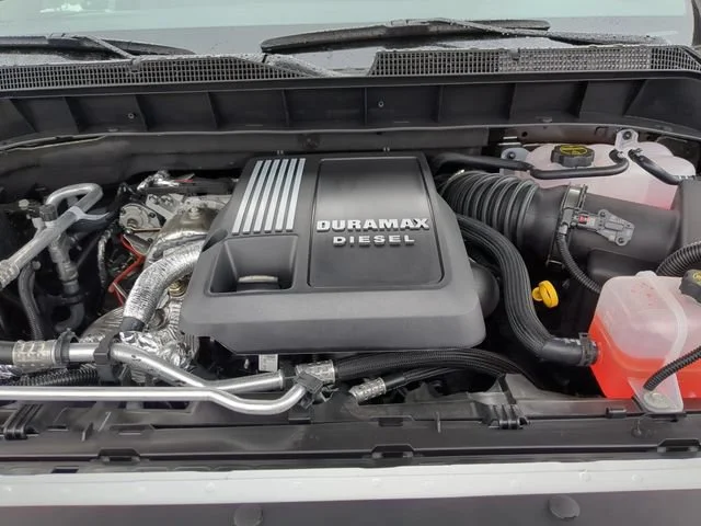 New 2026 Summit White Chevrolet RST image 29