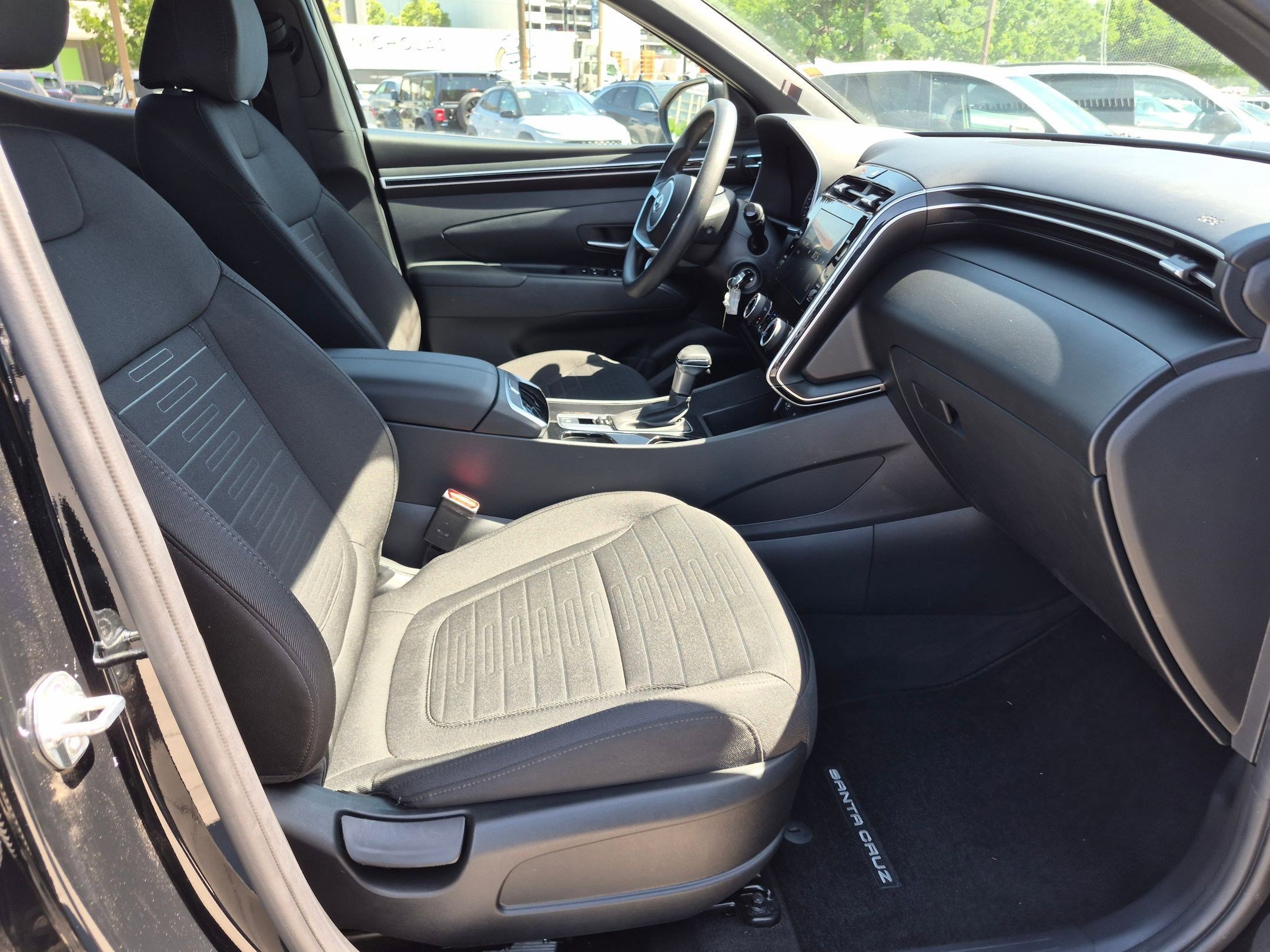 2023 Hyundai Santa Cruz SE - Photo 30
