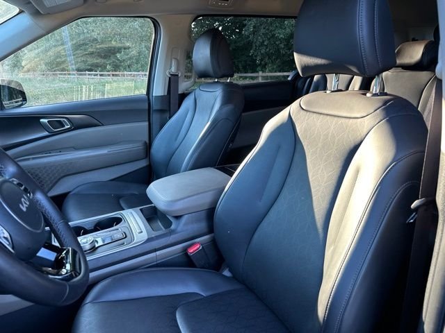 Used 2026 Blue Kia LXS image 12