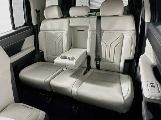 New 2027 Black Hyundai SEL image 11