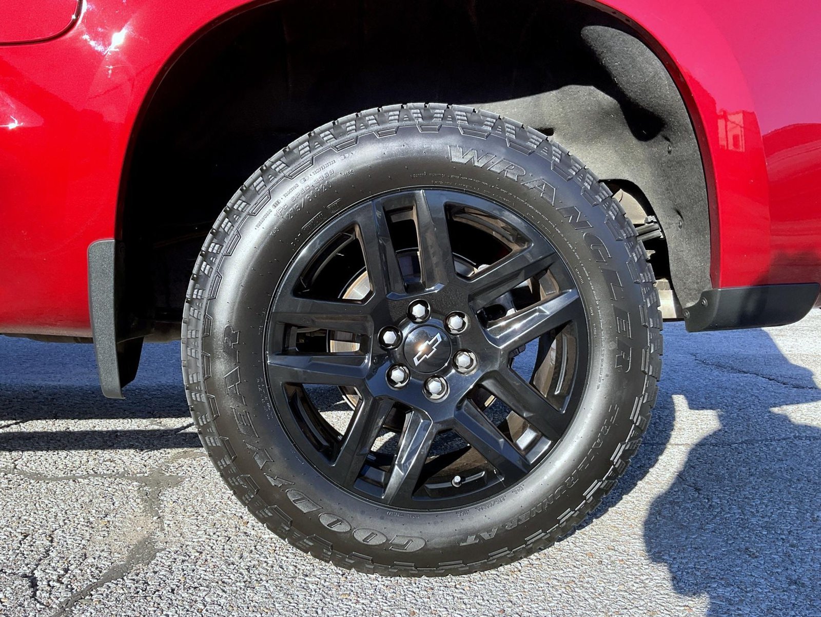 Used 2024 Red Chevrolet RST image 22