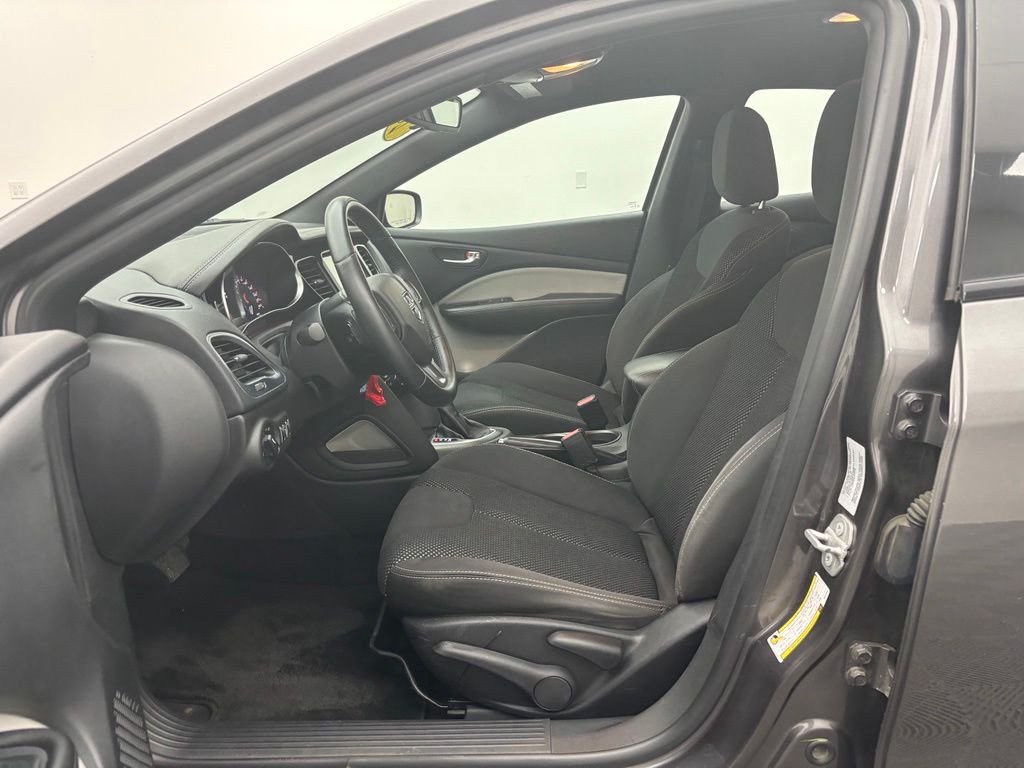 Used 2016 Granite Crystal Clearcoat Metallic Dodge SXT image 21