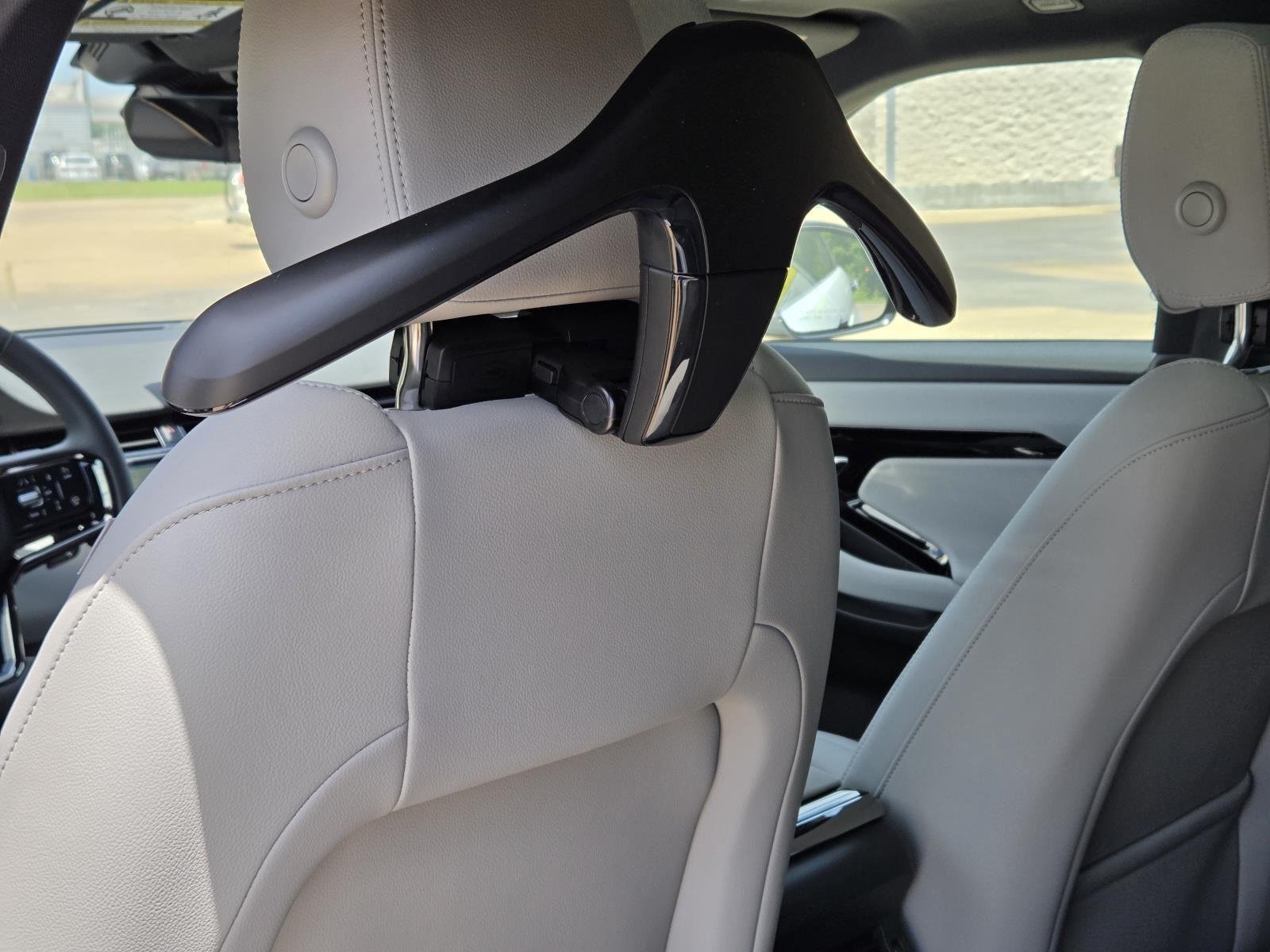 New 2026 Fuji White Land Rover Core S image 36