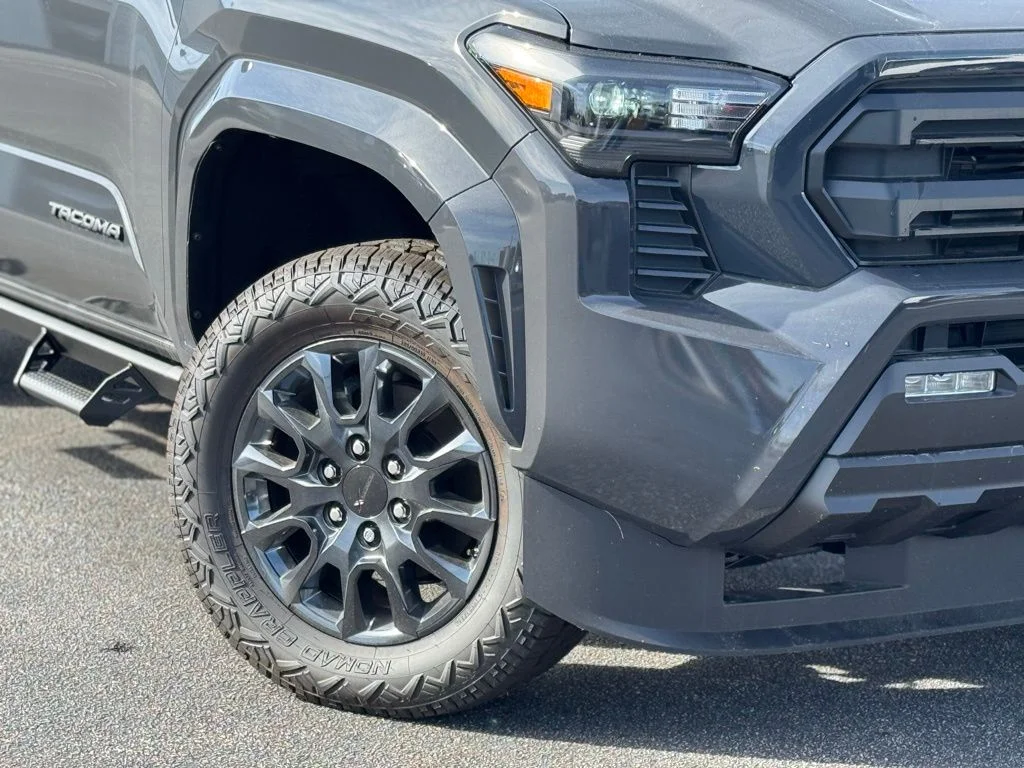 New 2025  Toyota SR5 image 3