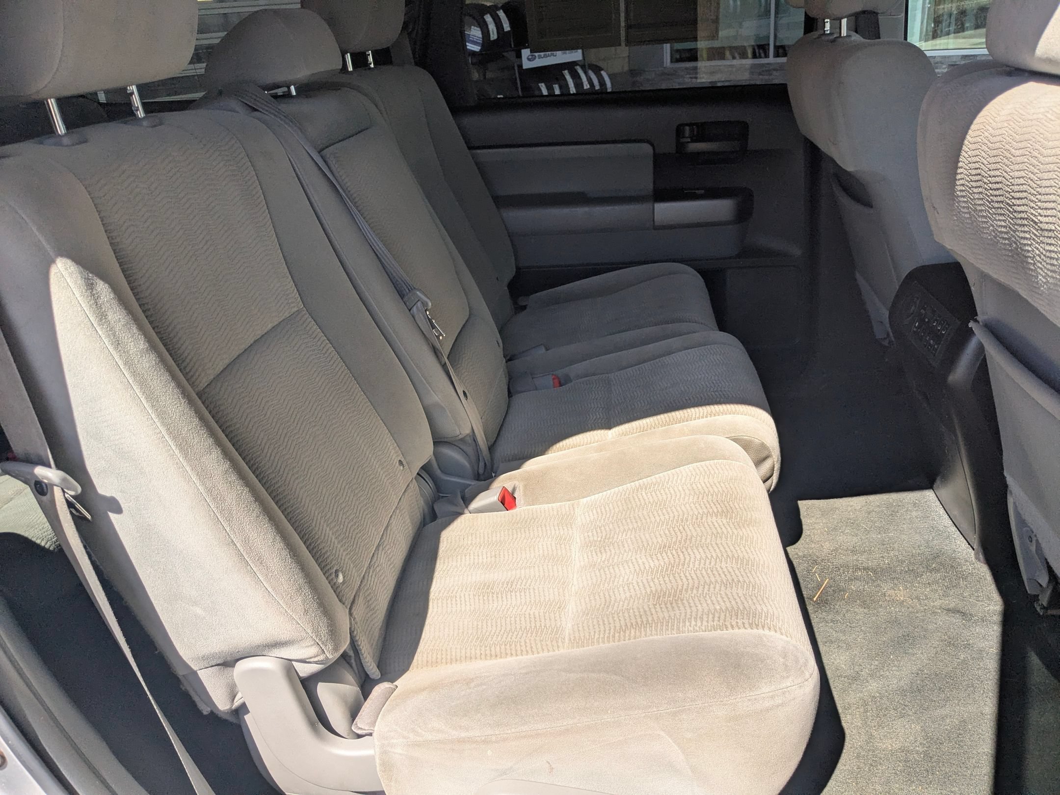 Used 2016 Silver Sky Metallic Toyota SR5 image 23