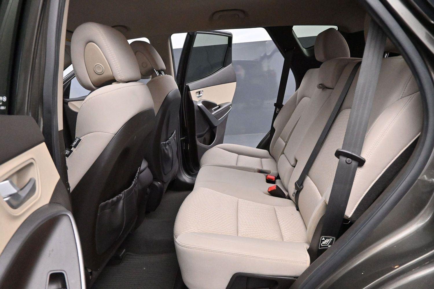 Used 2013 Cabo Bronze Hyundai Sport image 25