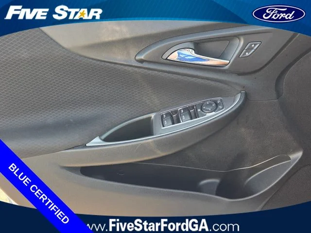 Used 2024 White Chevrolet LT image 27