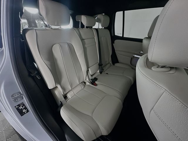 New 2026 Cirrus Silver Metallic Mercedes-Benz GLB 250 image 25