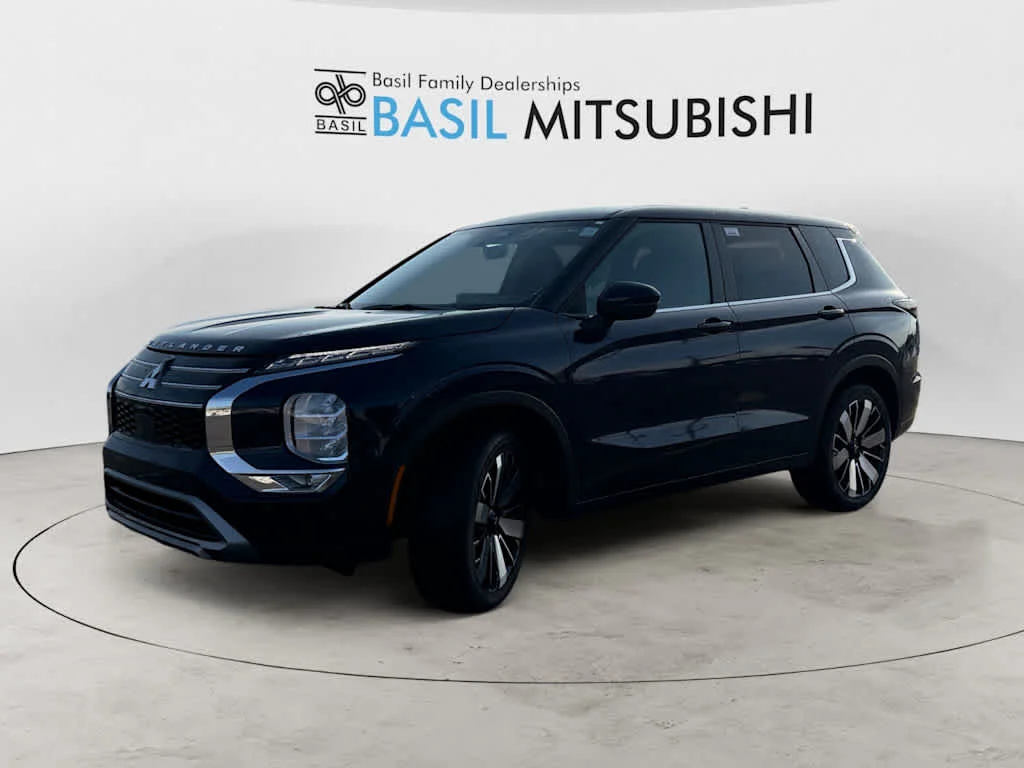 New 2026 Cosmic Blue Metallic Mitsubishi SE image 7