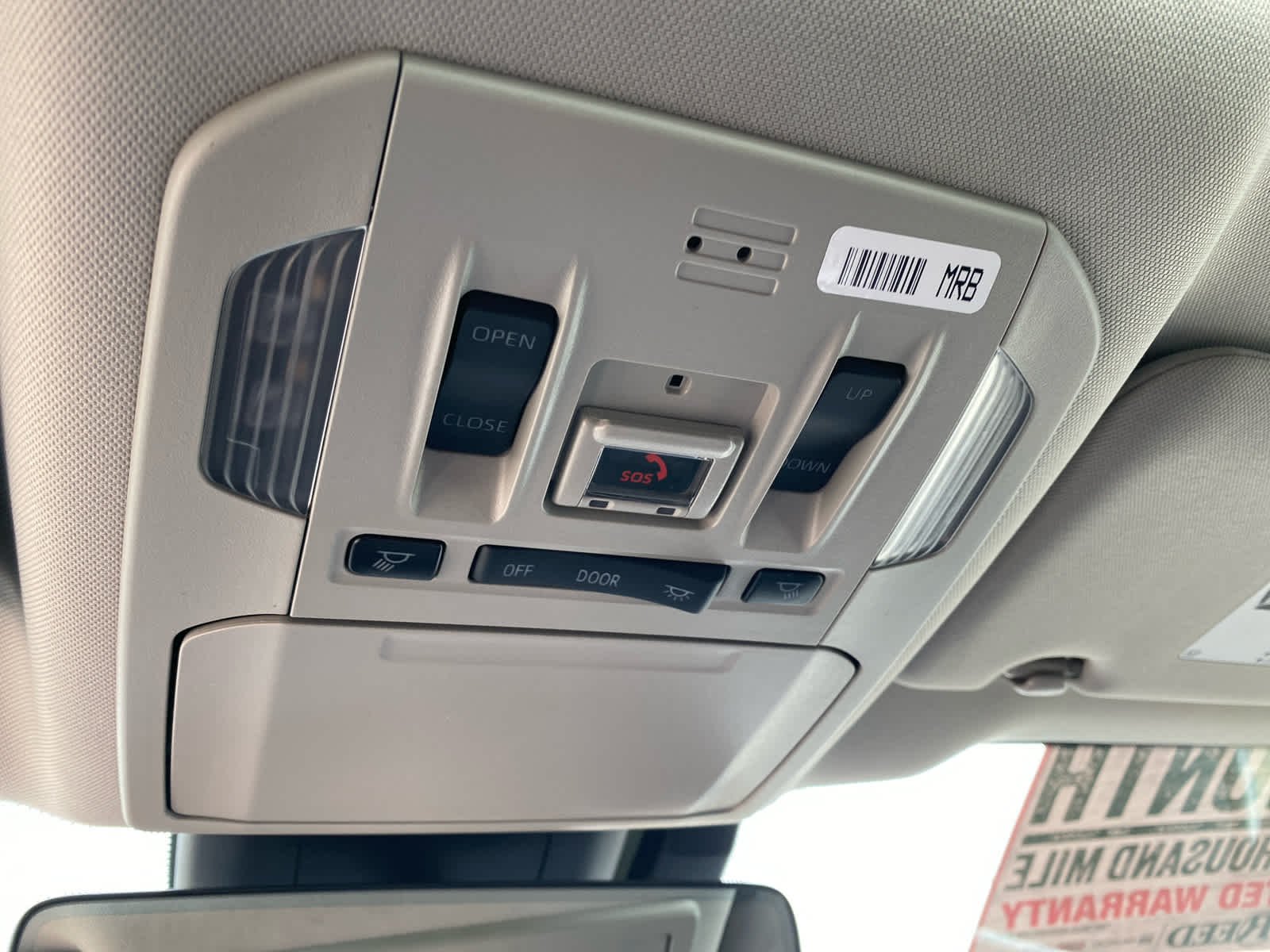 Used 2020  Toyota Hybrid XLE image 18