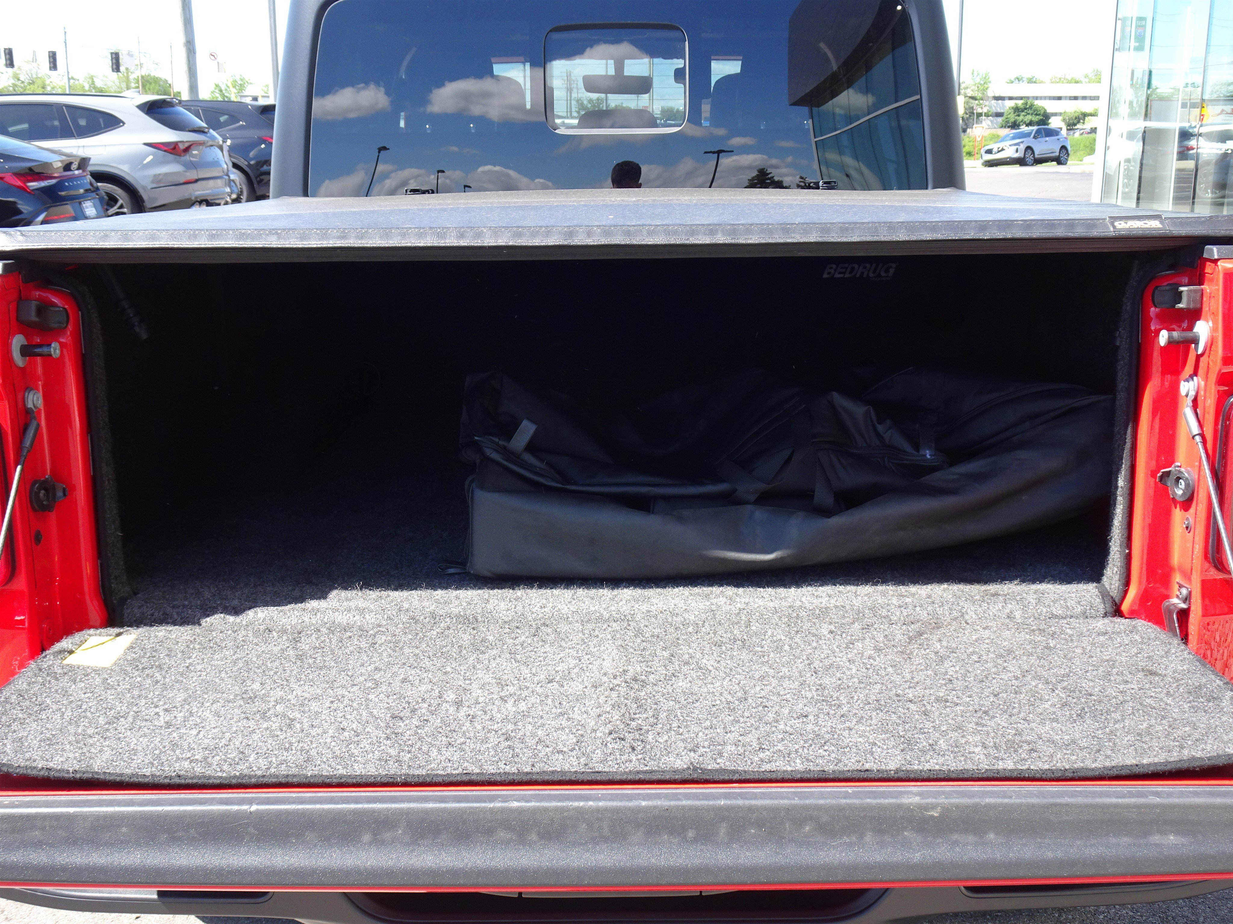 Used 2022 Firecracker Red Clearcoat Jeep Overland image 25